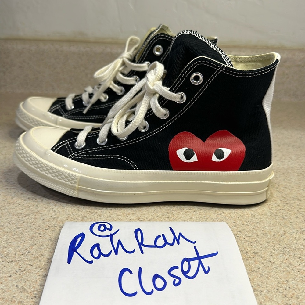 Converse Comme des Garcons PLAY Like NEW Womens size 7/ Men’s size 5